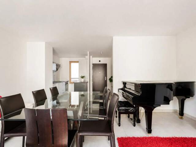 LE RAINCY - Maison de type T4 de 94 m² avec cave, box , jardin — photo du bien