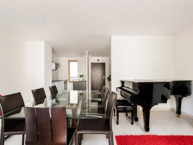 LE RAINCY - Maison de type T4 de 94 m² avec cave, box , jardin — photo 1