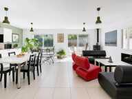 Maison de plain-pied 4 pièces 106 m² avec garage et piscine — photo 4