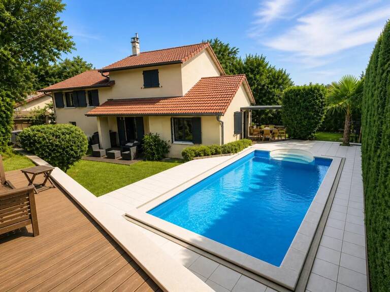 Maison de 8 pièces de 170 m² à Saint-Laurent-de-Mure — photo 1