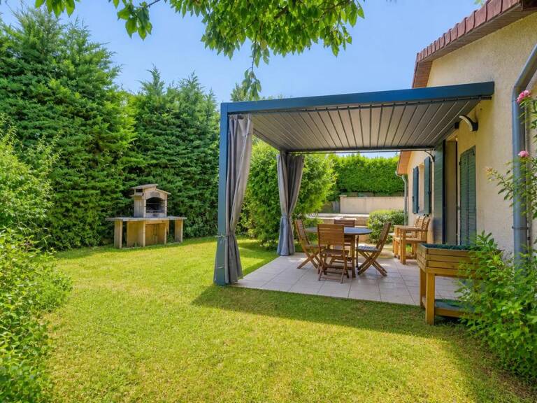 Maison de 8 pièces de 170 m² à Saint-Laurent-de-Mure — photo 1