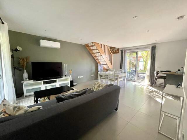 Maison de 6 pièces de 95 m² à Maisse — photo du bien