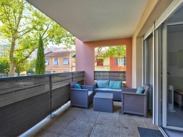 Appartement de 3 pièces de 68 m² à Vénissieux — photo 1