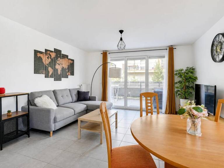 Appartement de 3 pièces de 68 m² à Vénissieux — photo 1