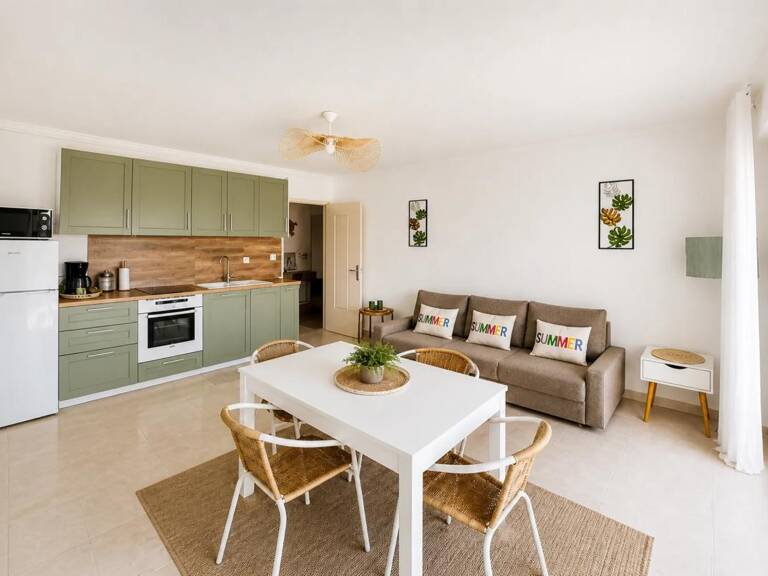 BANDOL Appartement T3 de 60 m² à 5 min à pied de la plage — photo 1