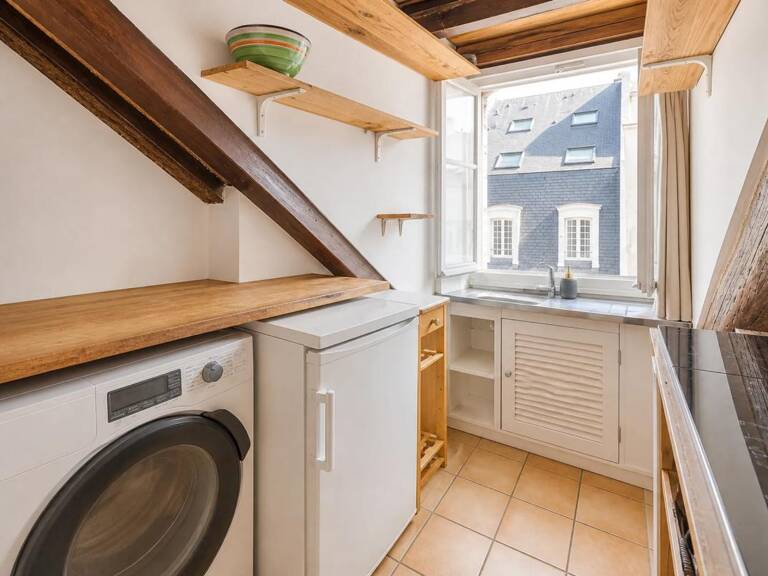 Appartement 1 pièce de 16 m² situé à Paris — photo 1