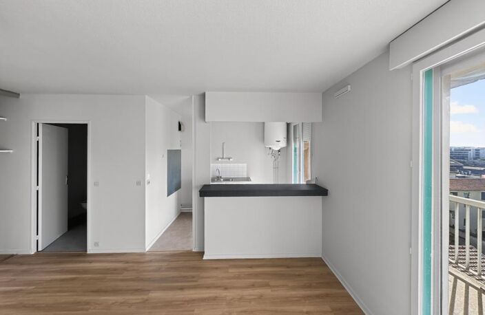 Joli studio en étage élevé à Villeurbanne — photo 5