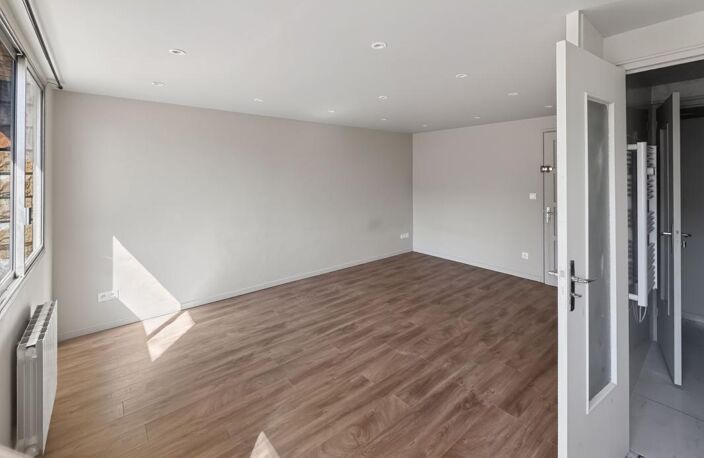 VILLEURBANNE GRANDCLÉMENT – STUDIO 27 m² AU CALME — photo 2