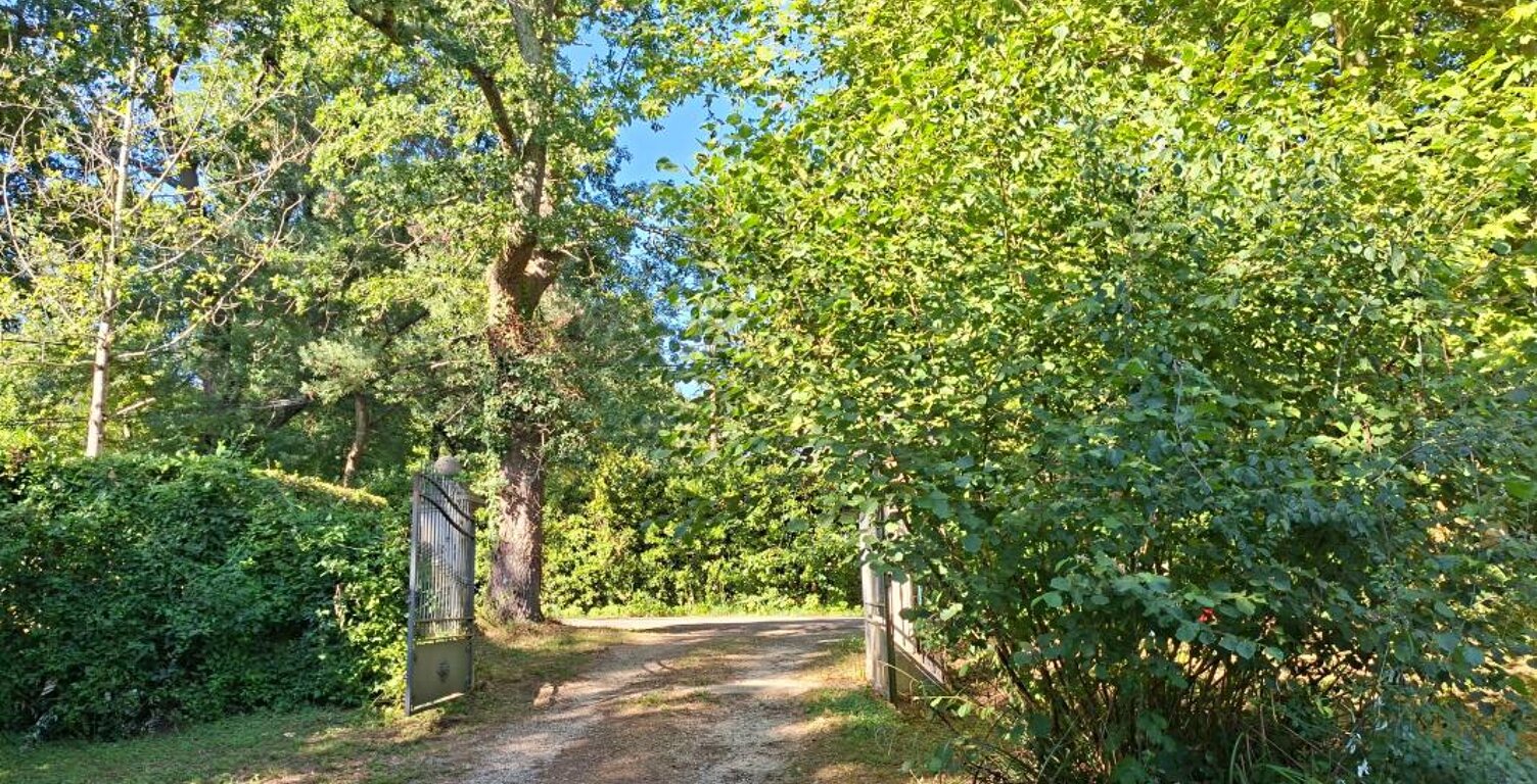 Demeure récente de 230 m² sur parc de 5 000 m² — photo 1