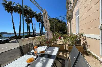 T2 MEUBLÉ AVEC TERRASSE VUE MER À LOUER — photo du bien