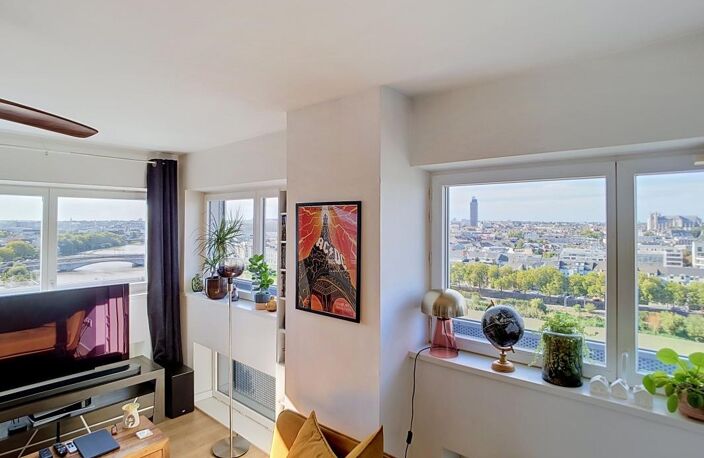 Appartement avec vue dégagée sur la Loire - Loggia et garage — photo 2