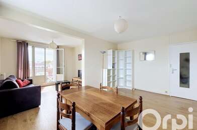 Appartement 3 pièces 1090 €