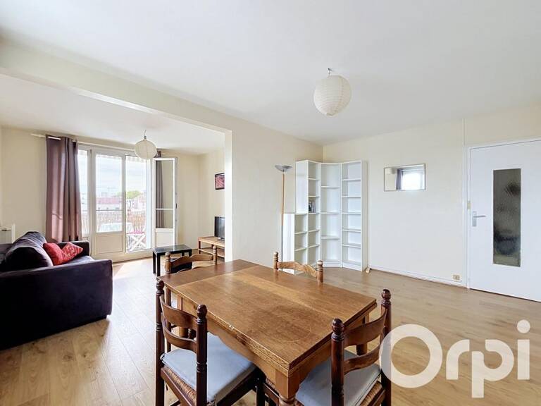 A louer T3 meublé au 37 Rue Montgolfier 69100 Villeurbanne — photo 1