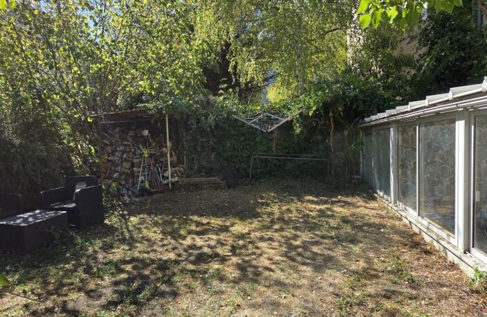 Mende centre - Maison de ville 200 m² - 6 Chambres -Terrain - Garage — photo 5