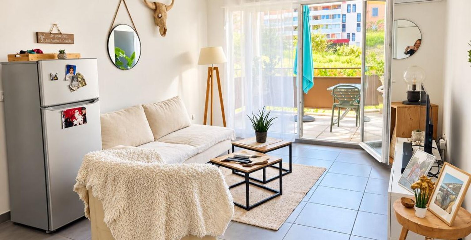 Appartement T3 56m2 La Seyne sur Mer avec une place parking privative en sous sol — photo 1
