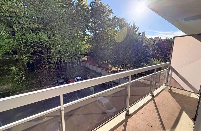 Appartement À Louer — photo 2