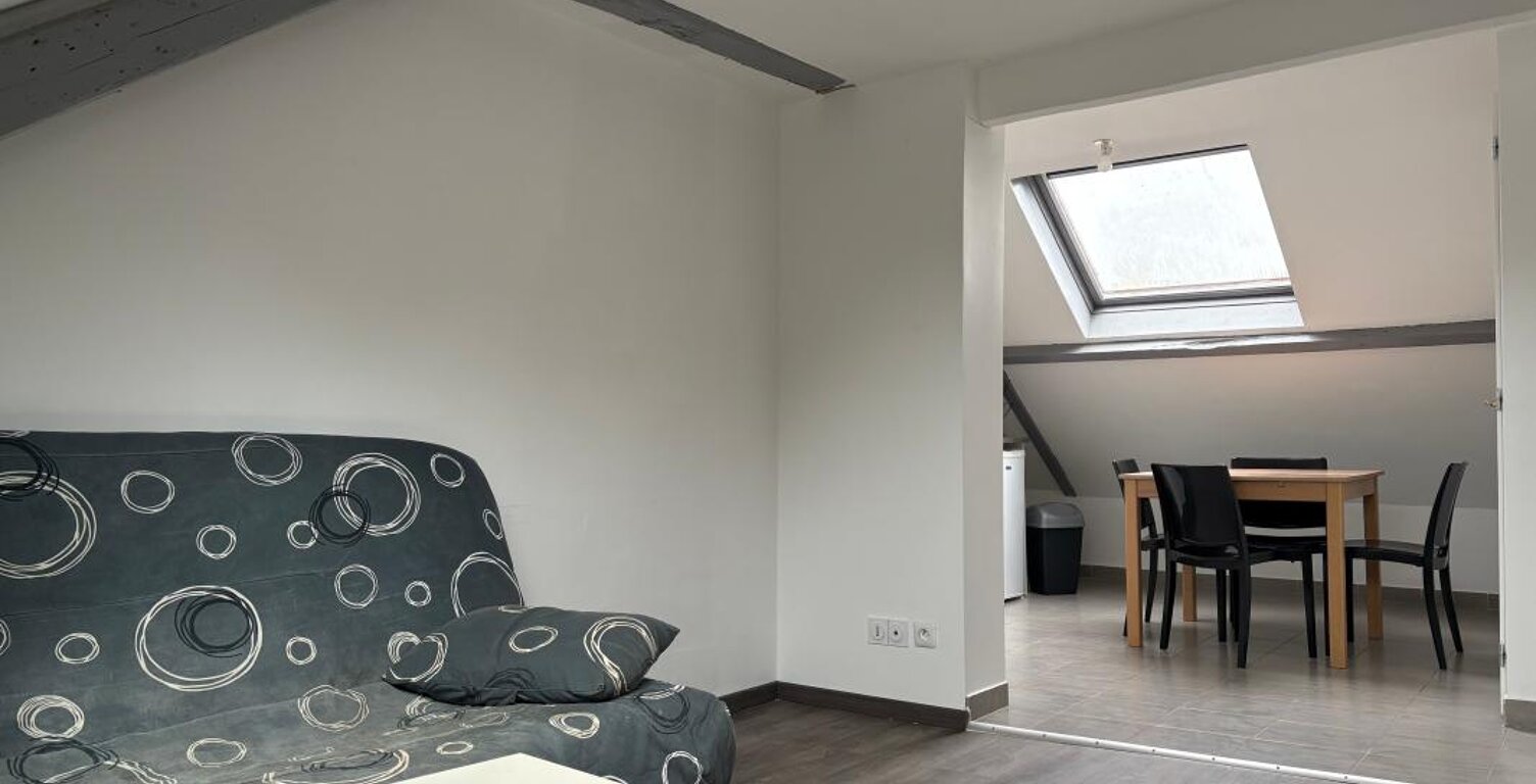 UNIVERSITE - APPARTEMENT MEUBLÉ 1 PIECE — photo 1