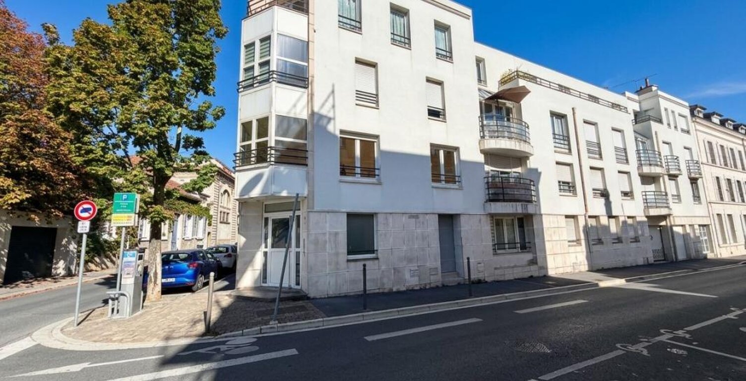 Appartement À Vendre — photo 1