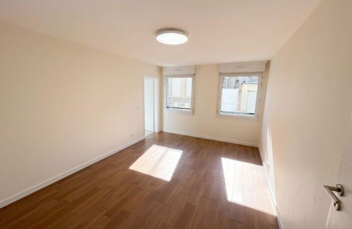 Appartement À Vendre — photo 2