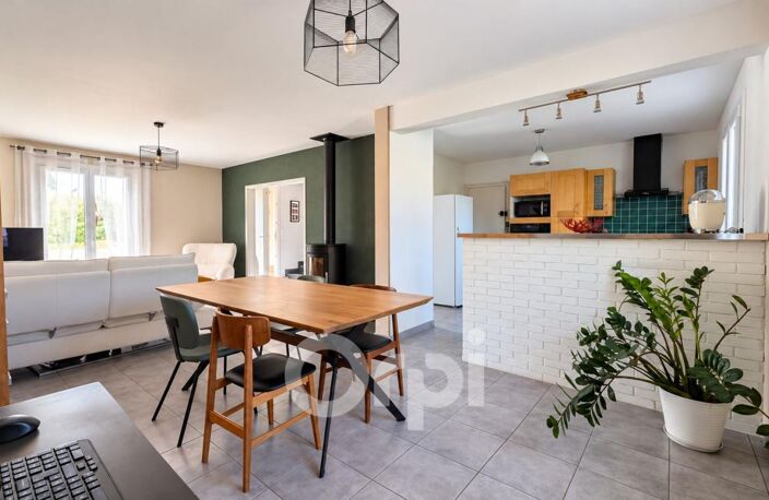Maison À Vendre 110 M² 4 chambres jardin — photo 2