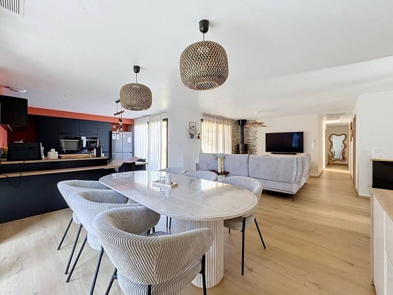 ENVAL PLAIN PIED 114m² Pièce de vie 54m² 3 chambres Terrain Belles prestations — photo 1