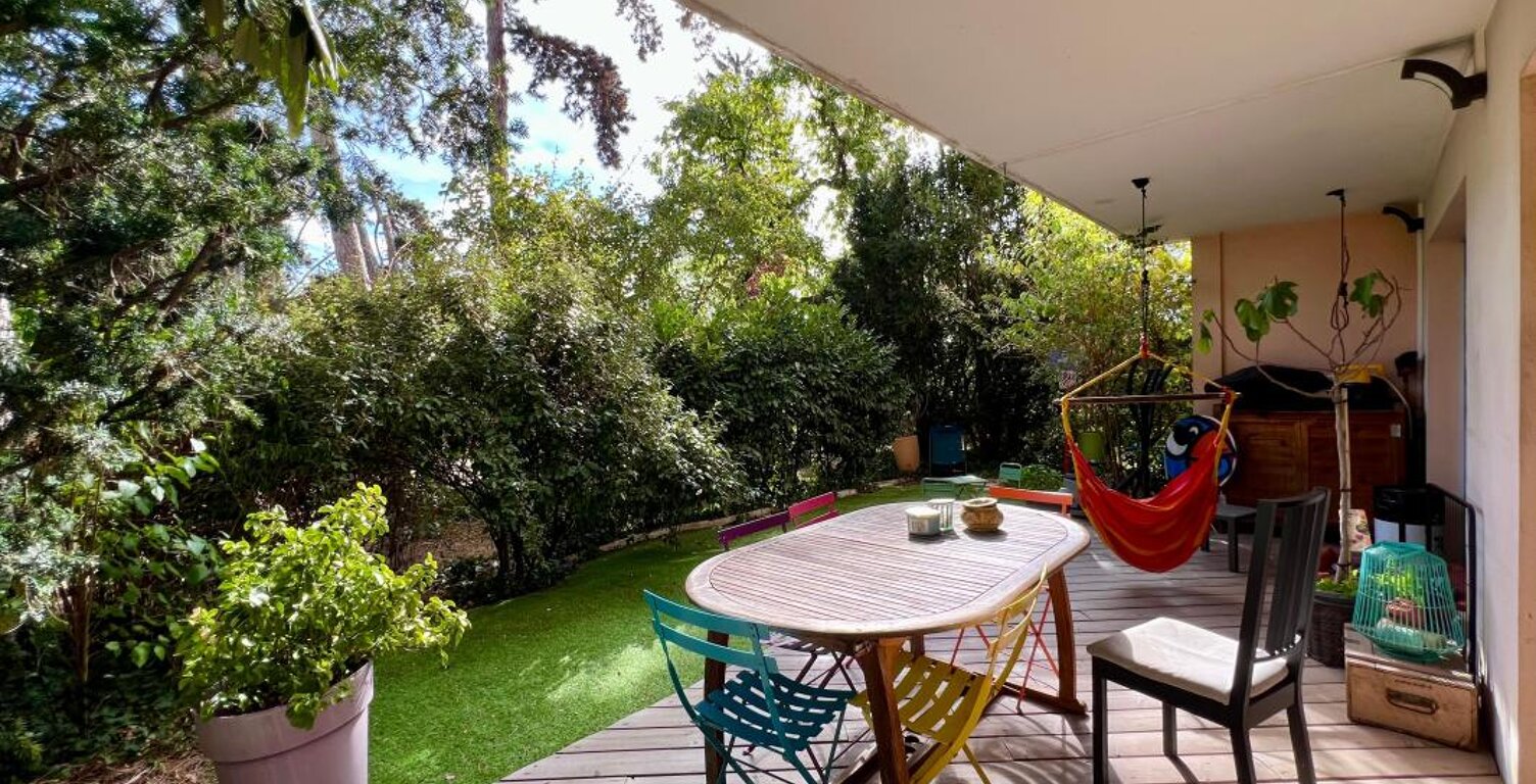 Appartement À Vendre — photo 1