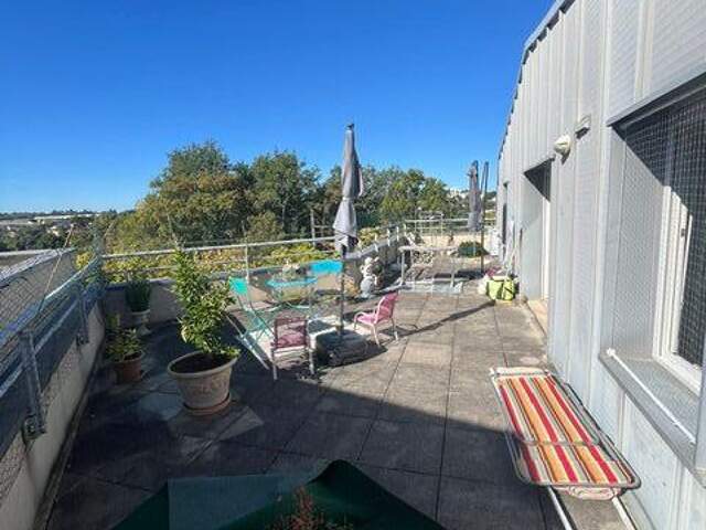 INVESTISSEUR – T3 68 m² avec terrasse de 40 m² – Dernier étage – Locataire en place — photo du bien