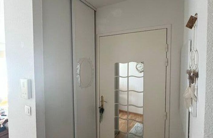 INVESTISSEUR – T3 68 m² avec terrasse de 40 m² – Dernier étage – Locataire en place — photo 4