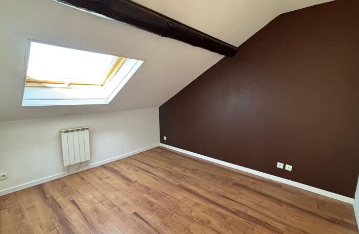 REIMS proche centre, à 2 pas de la gare: appartement type 3 type loft, séjour, 2 chambres — photo 3