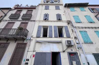 Immeuble de rapport comprenant 4 appartements et 1 local commercial en très bon état loué en étudiant et en AIR BNB — photo du bien
