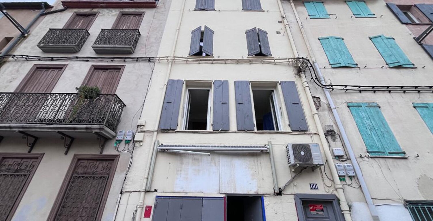 Immeuble de rapport comprenant 4 appartements et 1 local commercial en très bon état loué en étudiant et en AIR BNB — photo 1