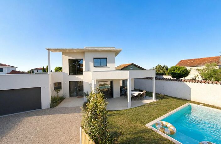 Maison d'architecte contemporaine avec piscine - Saint Just Saint Rambert — photo 5