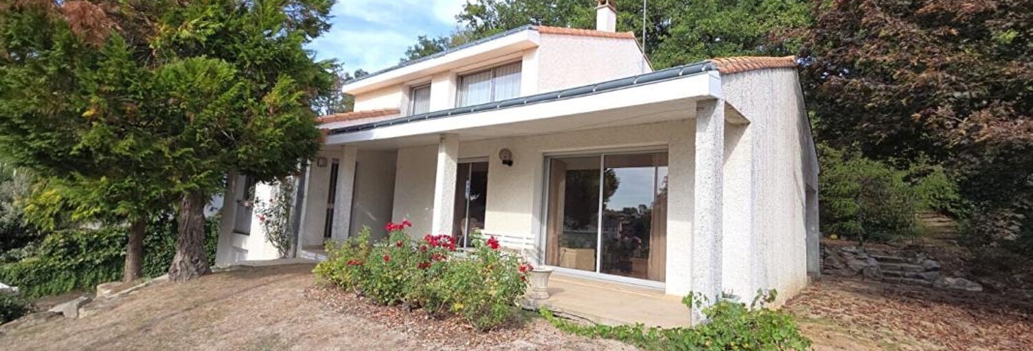Maison 6 Pièces 178 m² à vendre à Saint-Laurent-sur-Sèvre (85290)