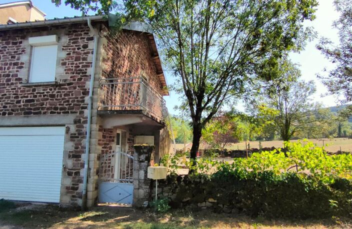 Maison en pierres à Montrozier — photo 2