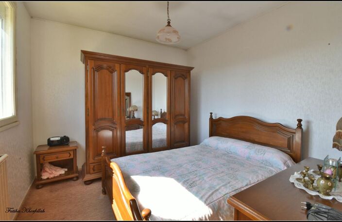 BEAU POTENTIEL ! MAISON 4 CHAMBRES AVEC JARDIN ET ATELIER — photo 5