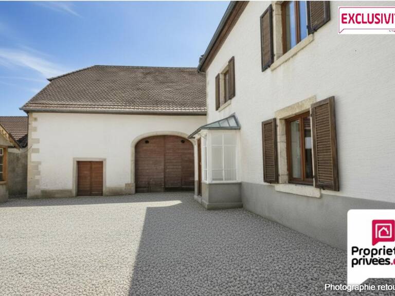 Corps de ferme avec 2 maisons, une grange, prévoir travaux — photo 1