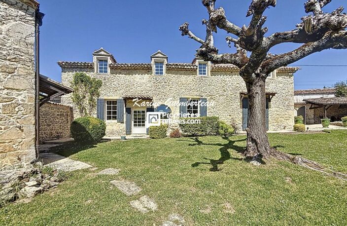 Maison de campagne avec vue dominante + piscine + gîte — photo 3