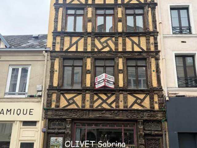 ROUEN IMMEUBLE DE CARACTÈRE À FORT POTENTIEL — photo du bien