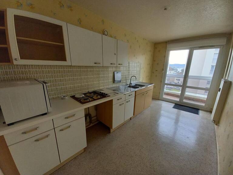 Appartement 80 m2 à Vesoul à 75 000 euros — photo 1