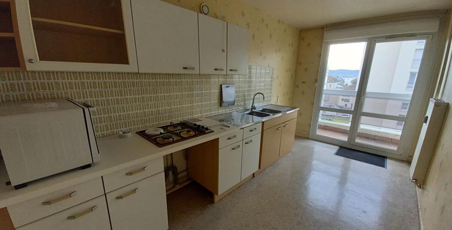 Appartement 80 m2 à Vesoul à 75 000 euros — photo 1