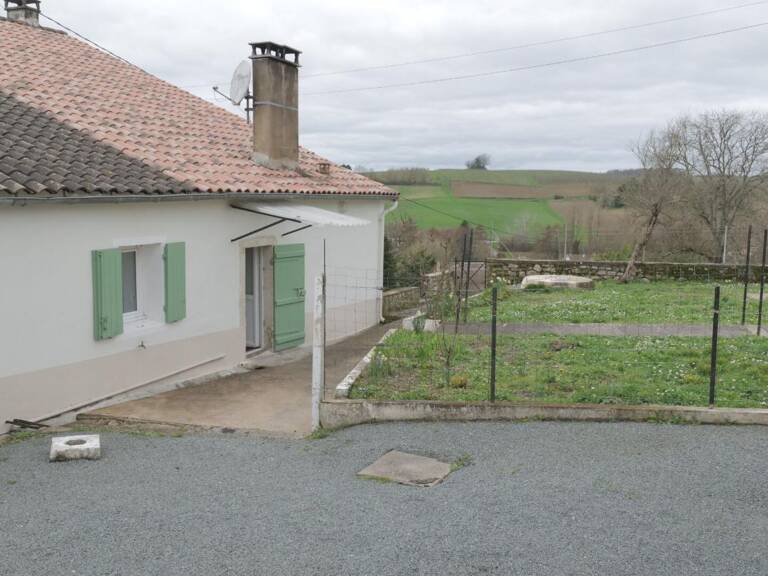 Charmante maison de 103 m2 4 pièces 2 chambres avec jardin de plus de 600 m2 — photo 1