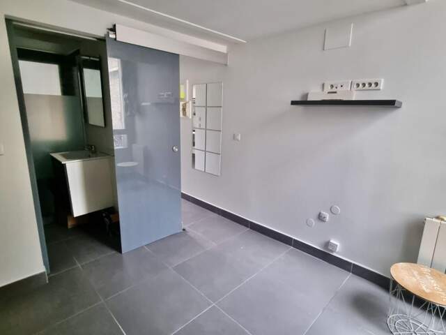 Appartement Paris 2 pièce(s) 23 m² — photo du bien