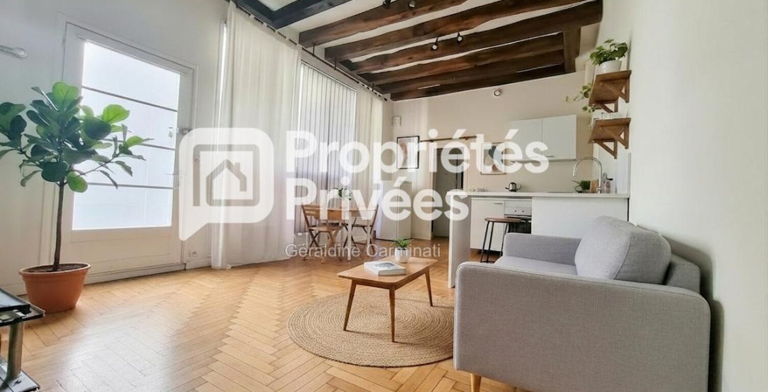 EXCLUSIVITE - A VENDRE  37000 TOURS CENTRE - Place Plumereau -  - 32m2 - Studio / Local — photo 1