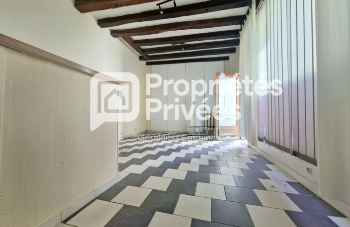 EXCLUSIVITE - A VENDRE  37000 TOURS CENTRE - Place Plumereau -  - 32m2 - Studio / Local — photo 3