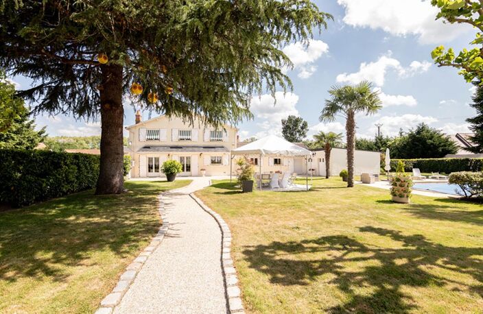 LIEUX UNIQUES ® - PROPRIÉTÉS PRIVÉES PROPOSE MAISON DE 118 M² SUR UN TERRAIN DE 2661 M² PROXIMITÉ C0NTRES — photo 3