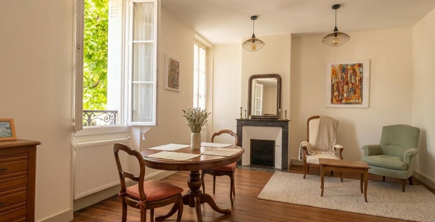 Maison de famille en pierre de caractère 142m² à Bordeaux — photo 1