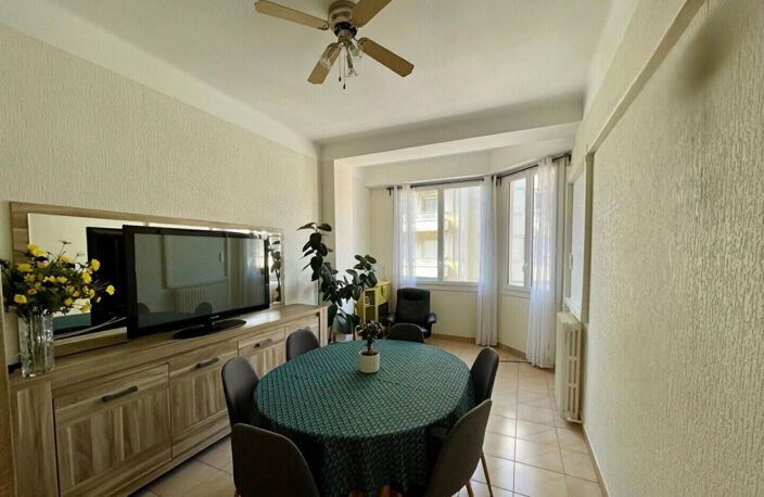 Belle Opportunité - Grand Appartement F3 - Toulon (83000) — photo 2