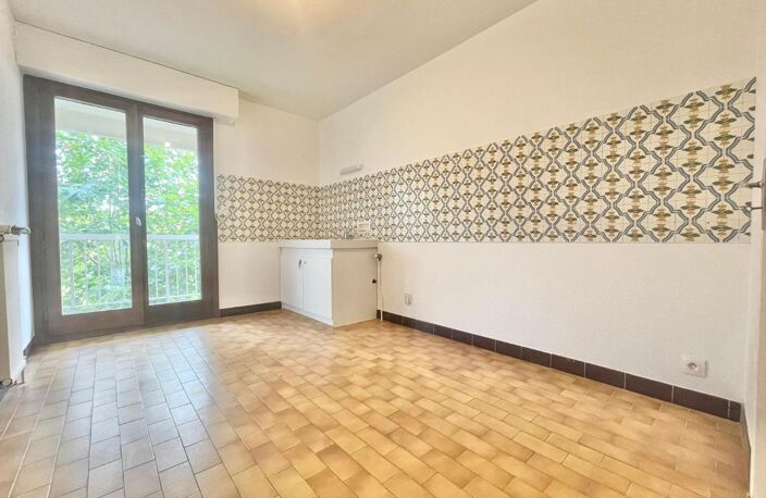 Location appartement 3 pièces 83 m² à Valence (26000) — photo 4