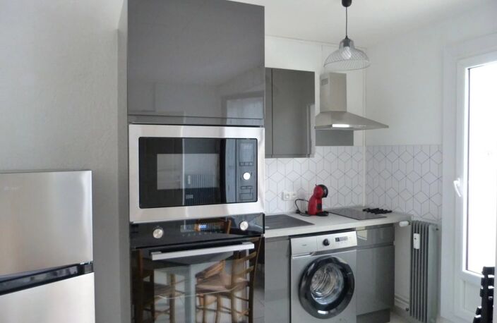 VIERZON Centre Ville - Appartement Meublé T.2 - 1 chambre — photo 2