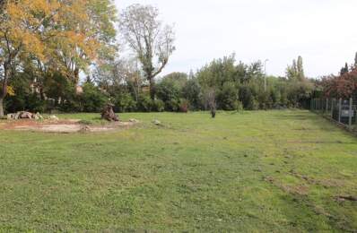 Terrain plat constructible  — photo du bien